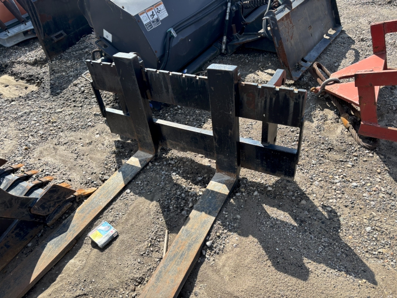 2019 Yanmar ISOV10FORKSV Pallet Fork