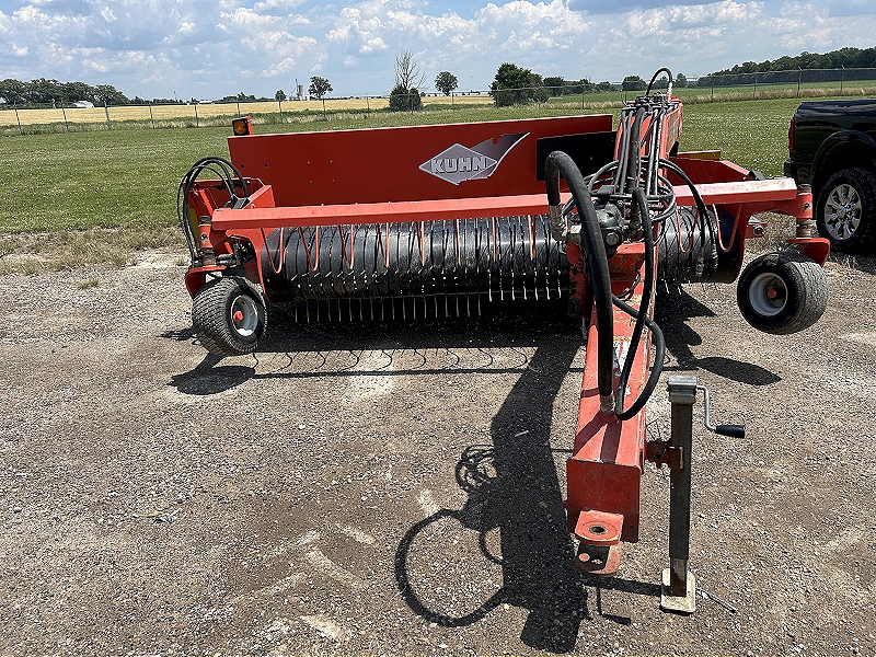 2013 Kuhn MM300 Windrow Merger