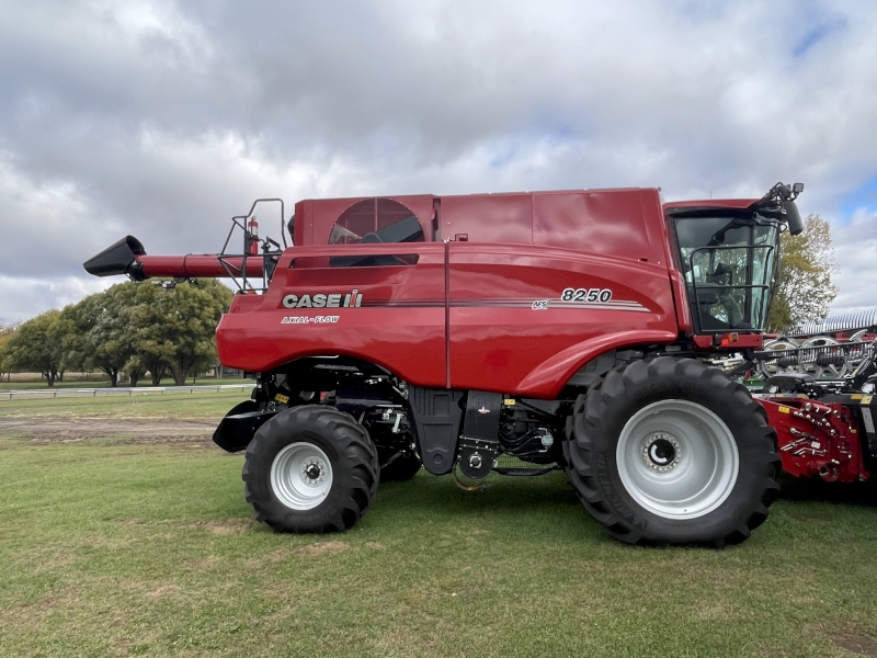 2024 Case IH 8250 Combine