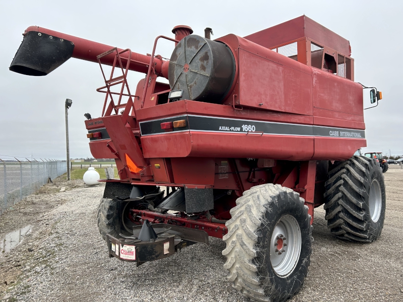 1992 Case IH 1660 Combine