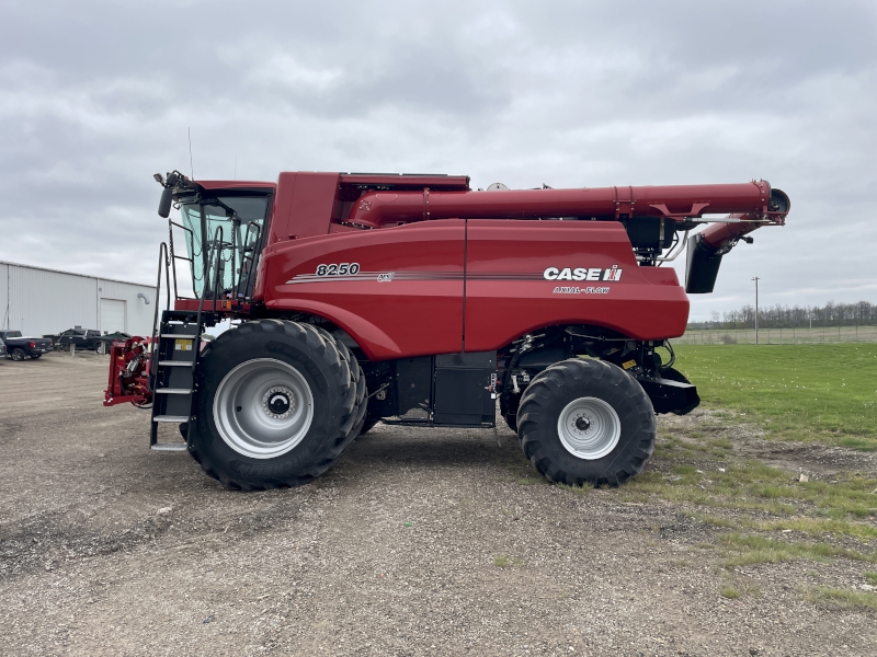 2023 Case IH 8250 Combine