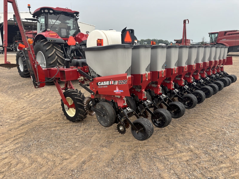 2010 Case IH 1220 Planter