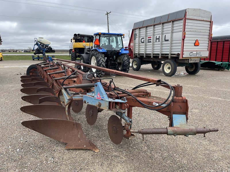 1988 Misc D698L Plow