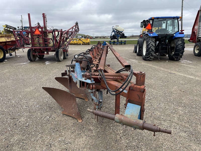 1988 Misc D698L Plow