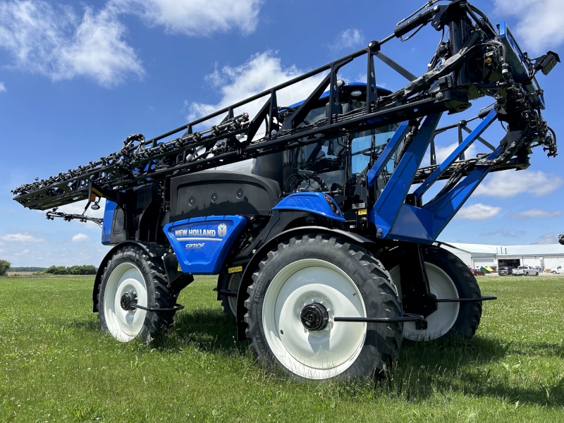 2024 New Holland SP.310F Sprayer/High Clearance