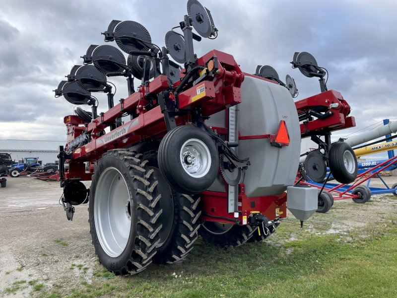 2024 Unverferth 2600 Applicator