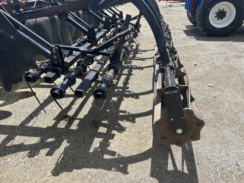 2017 Salford 5200 ENFORCE Vertical Tillage