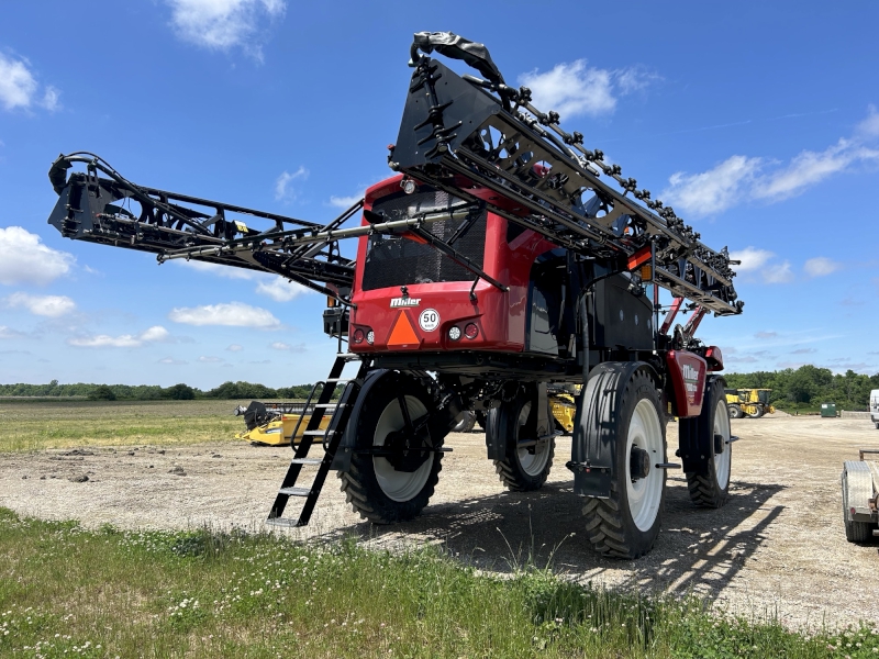 2024 Miller NITRO 7310 Sprayer/High Clearance