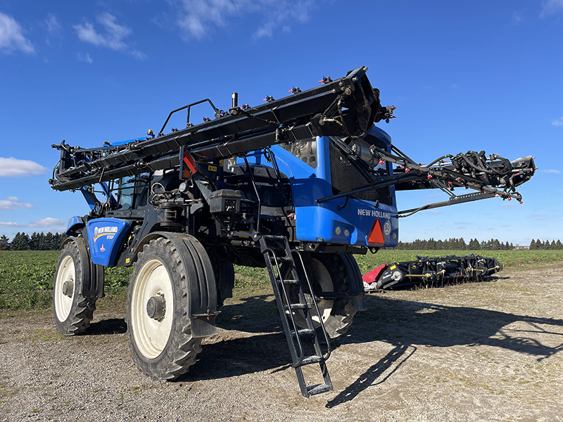 2018 New Holland SP.310F Sprayer/High Clearance