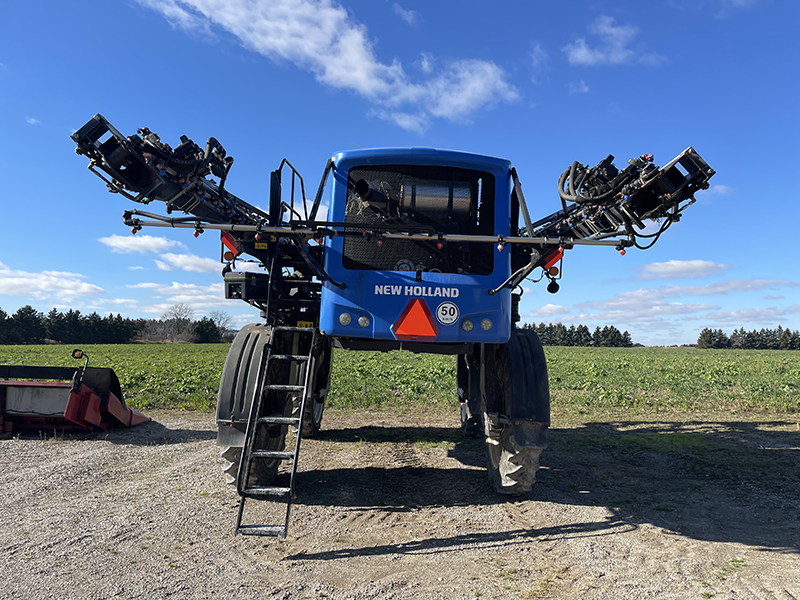 2018 New Holland SP.310F Sprayer/High Clearance