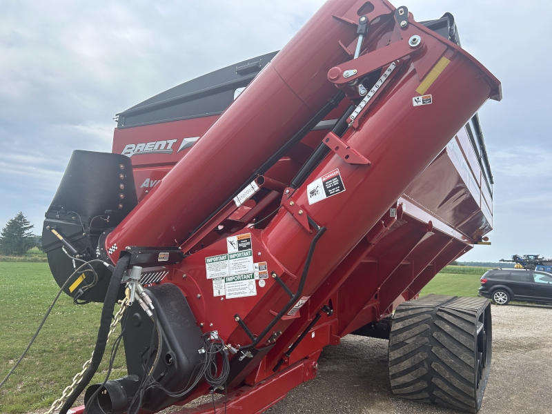 2024 Brent 1198 Grain Cart