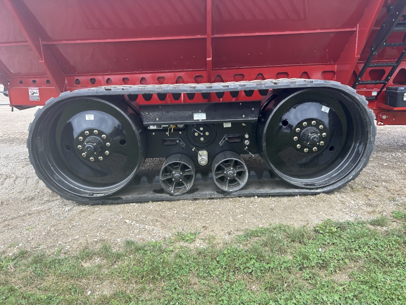 2024 Brent 1198 Grain Cart