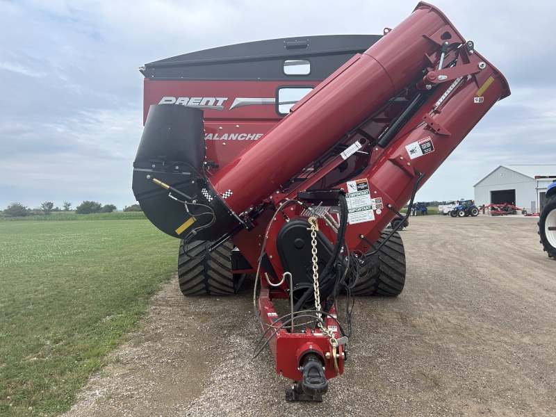 2024 Brent 1198 Grain Cart