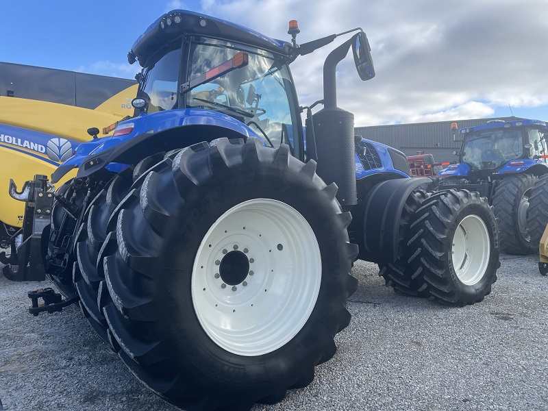 2021 New Holland T8.435 Tractor