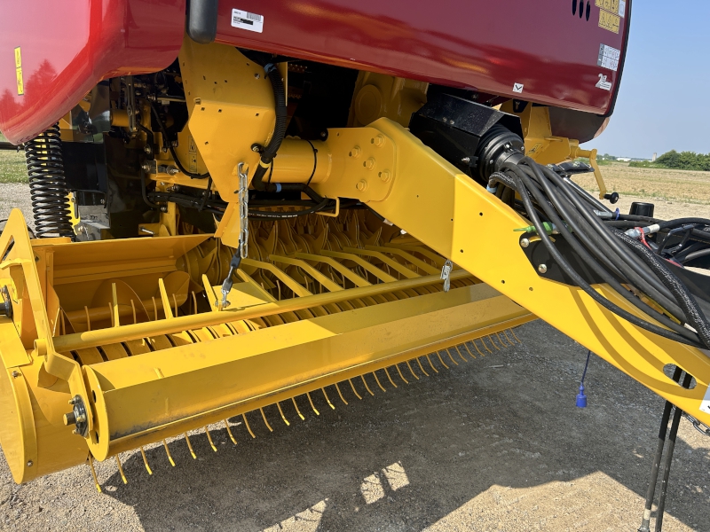 2024 New Holland RB450 Baler/Round