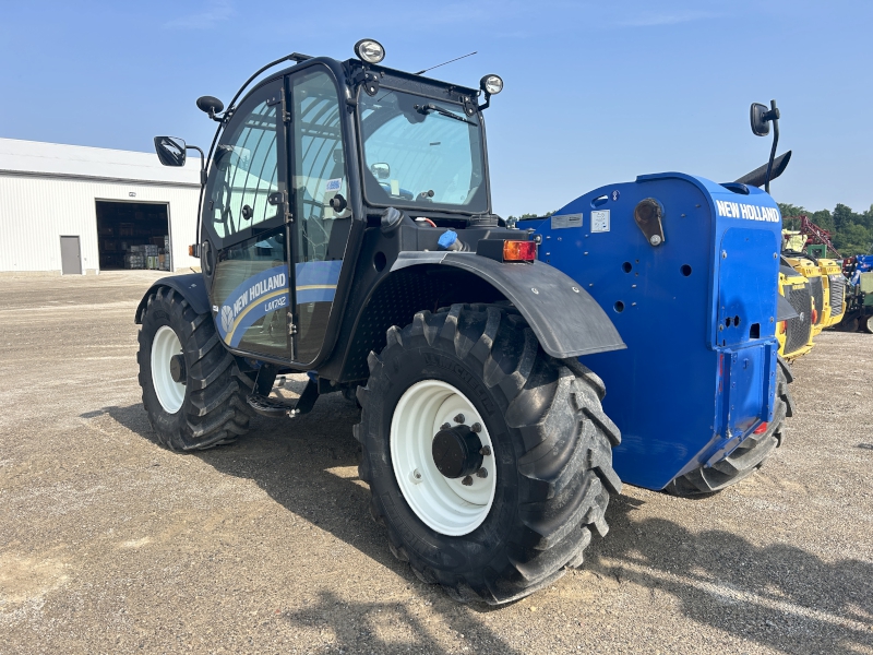 2015 New Holland LM7.42 ELITE TeleHandler