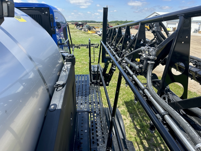 2024 New Holland SP.310F Sprayer/High Clearance