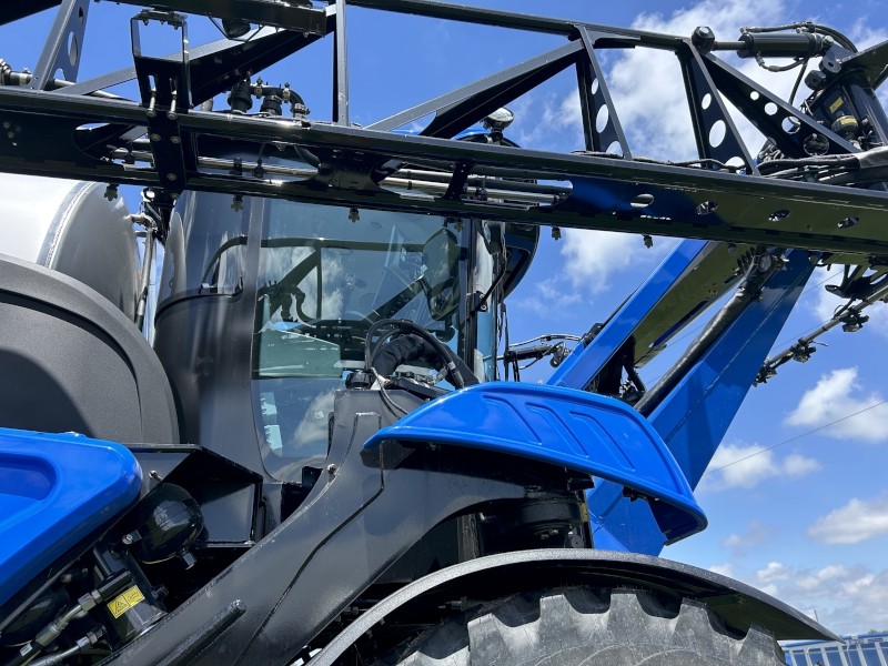 2024 New Holland SP.310F Sprayer/High Clearance