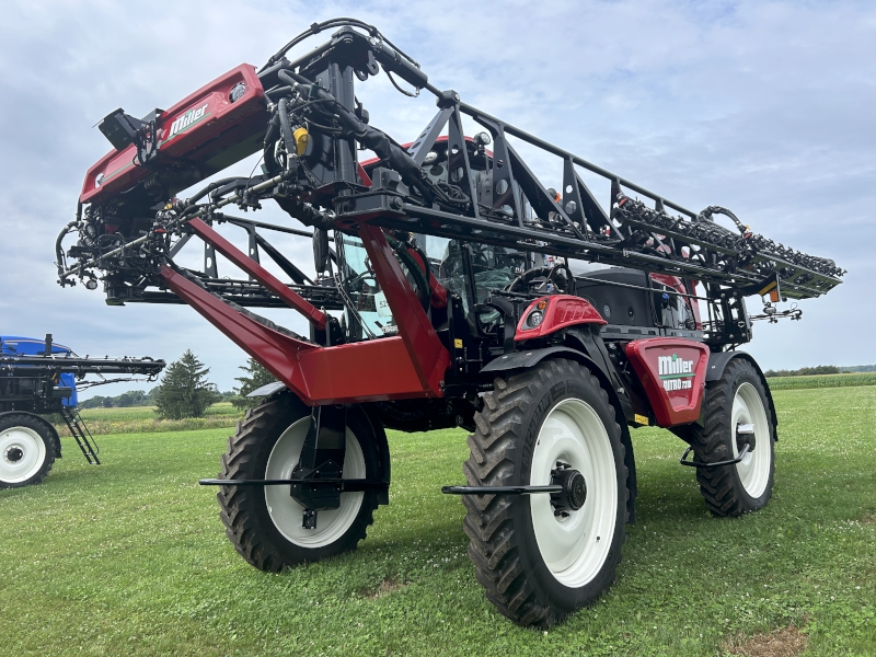 2024 Miller NITRO 7310 Sprayer/High Clearance