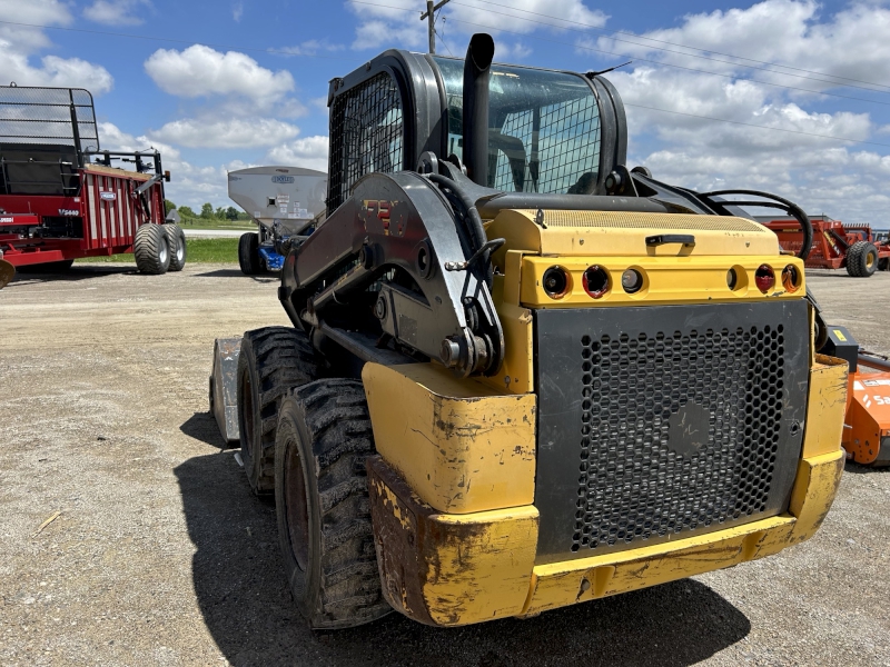 2019 New Holland L220 Skid Steer Loader