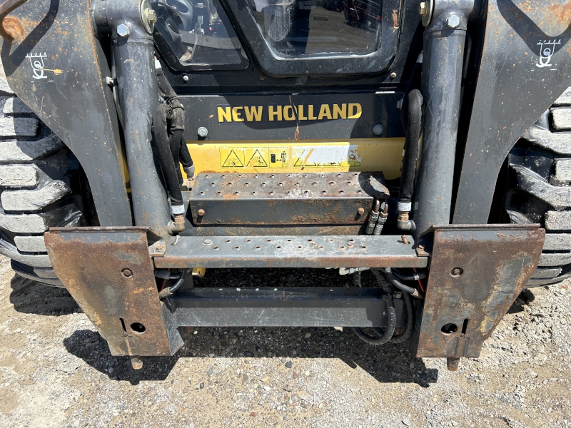 2014 New Holland L223-T4B Skid Steer Loader