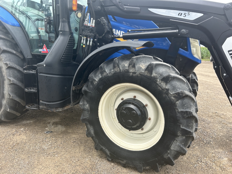 2017 New Holland T6.145 PLUS Tractor