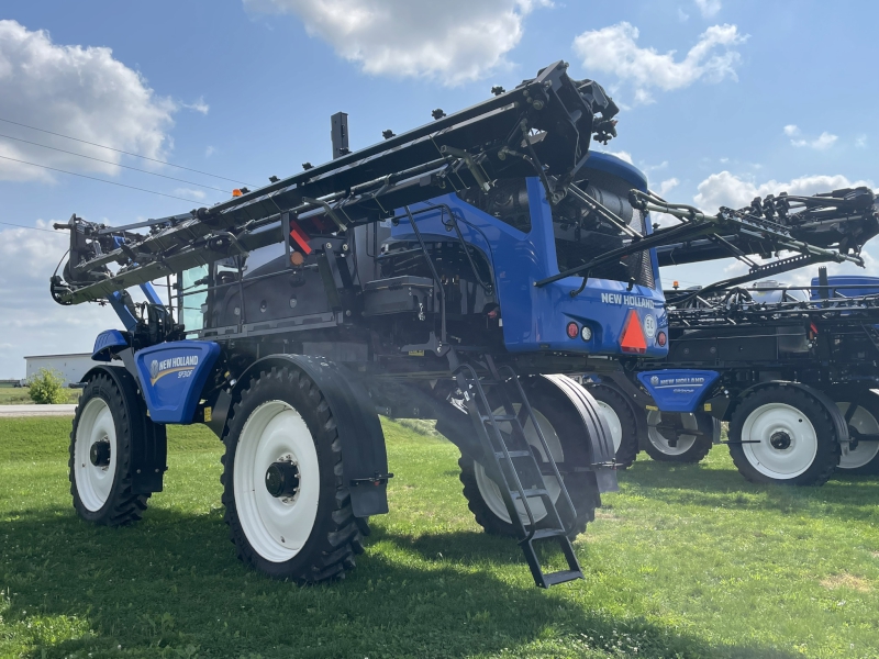 2021 New Holland SP.310F Sprayer/High Clearance