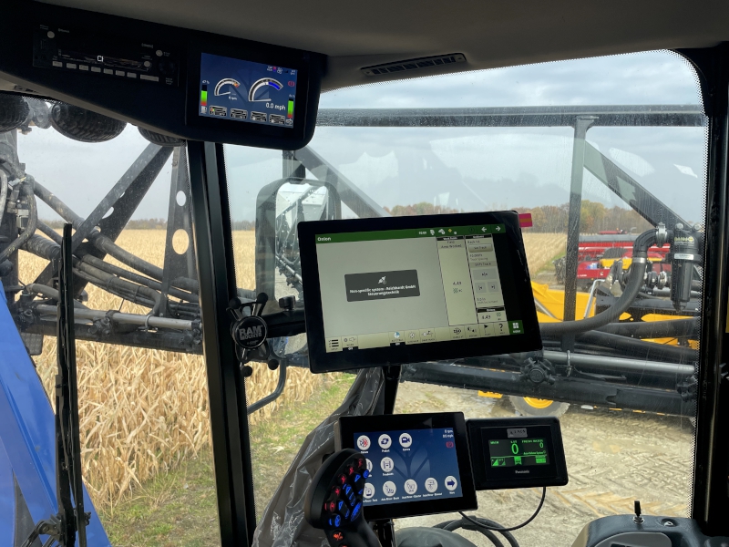 2022 New Holland SP310F Sprayer/High Clearance