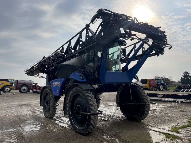 2022 New Holland SP310F Sprayer/High Clearance