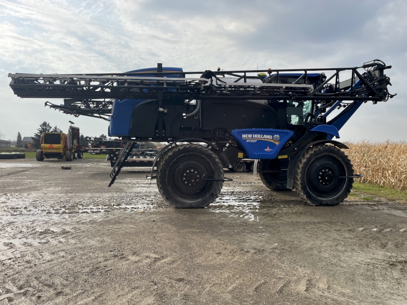 2022 New Holland SP310F Sprayer/High Clearance