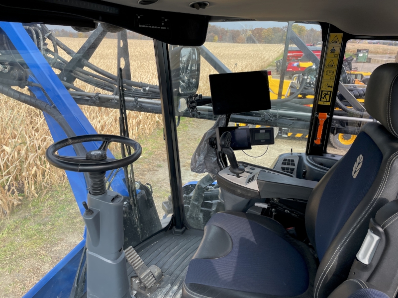 2022 New Holland SP310F Sprayer/High Clearance