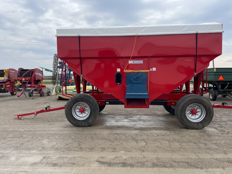 2024 R J Equipment 600 Gravity Box