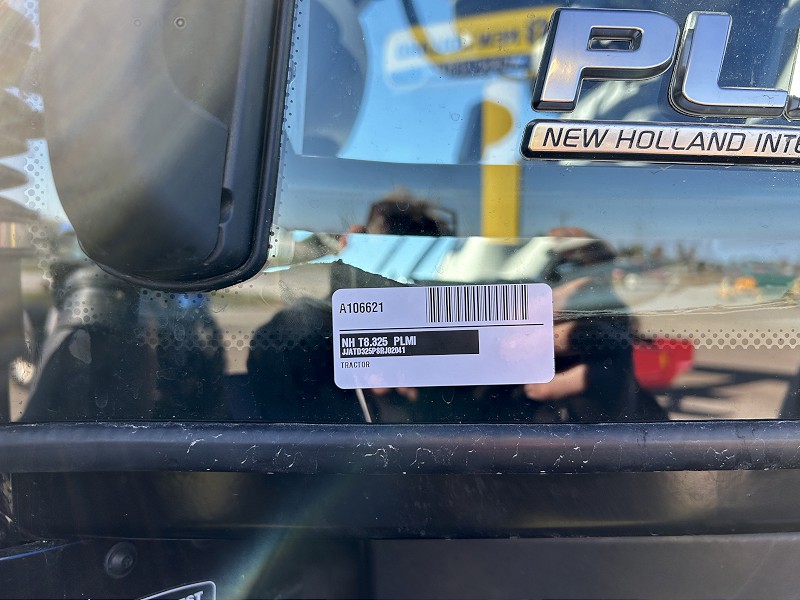2025 New Holland T8.325  PLMI Tractor