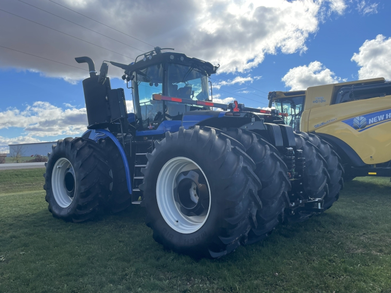 2025 New Holland T9.580 AC PL Tractor