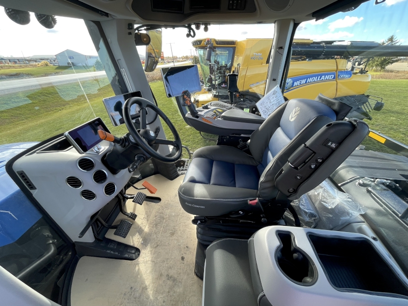 2025 New Holland T9.580 AC PL Tractor