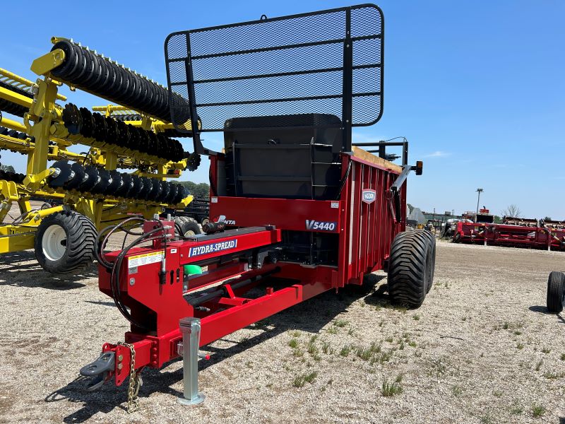 2025 Hagedorn 5440 Manure Spreader