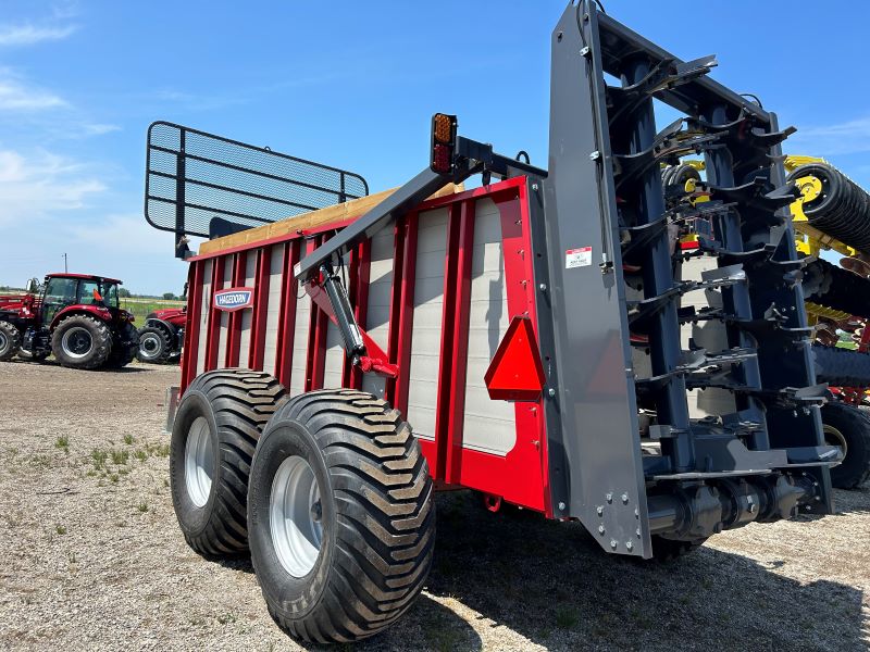 2025 Hagedorn 5440 Manure Spreader