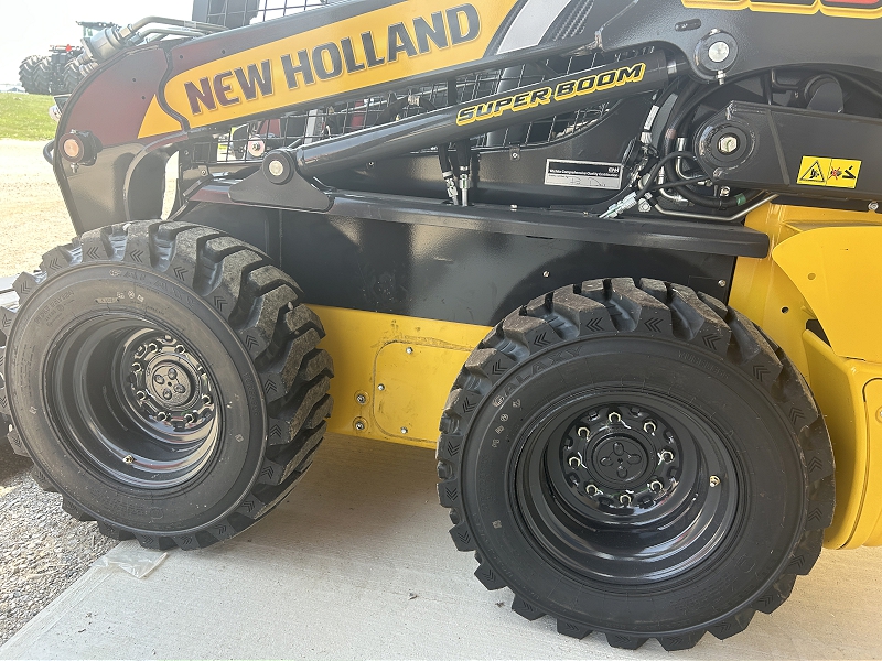 2025 New Holland L320 RG-NA Skid Steer Loader