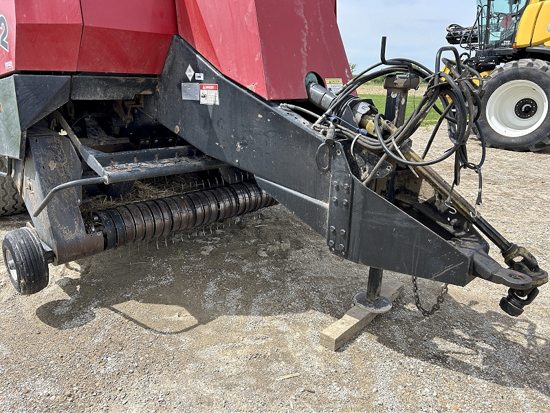 2004 Case IH LBX332 Baler/Big Square