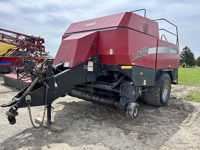 2004 Case IH LBX332 Baler/Big Square