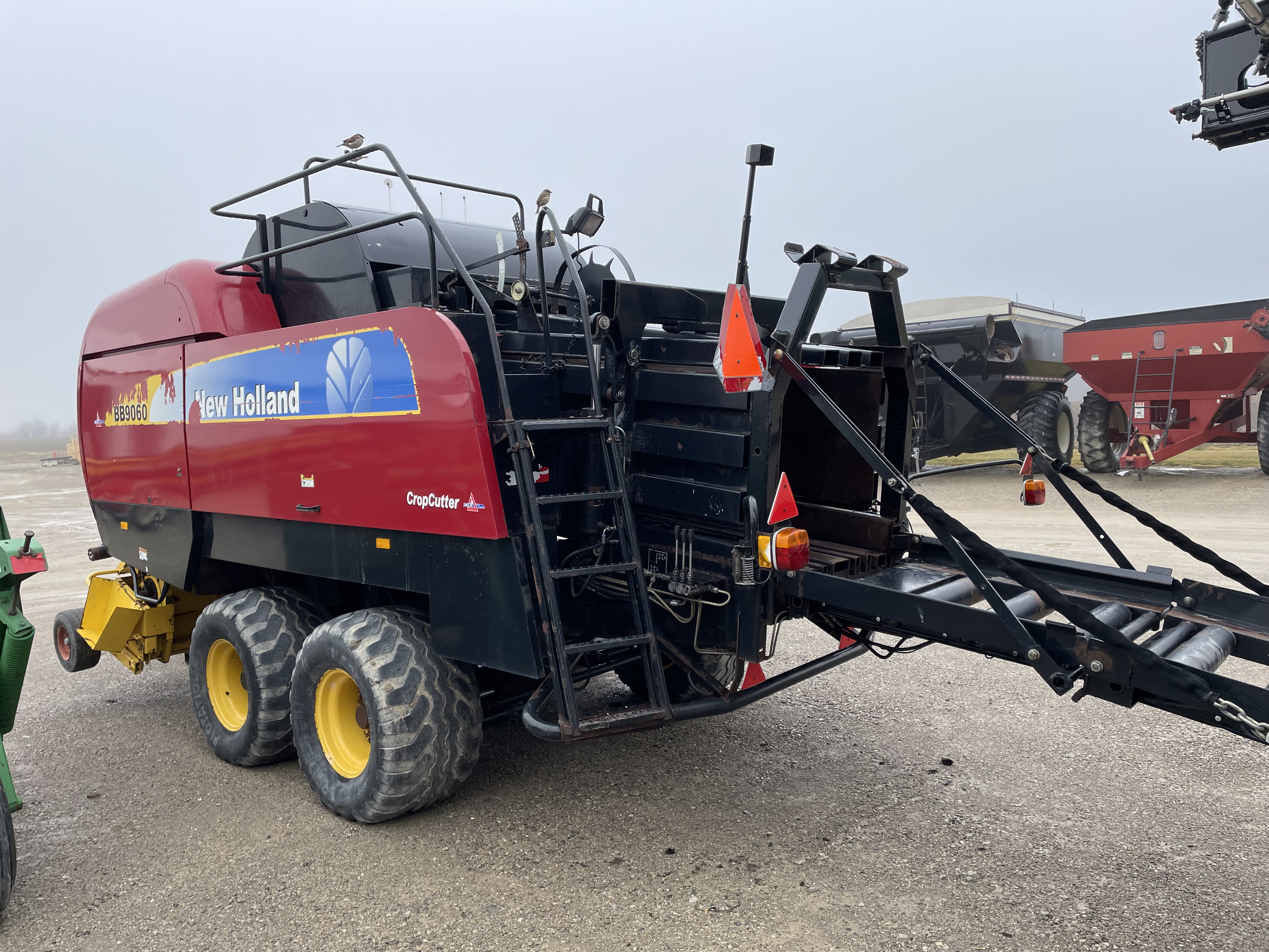 2009 New Holland BB9060R Baler/Big Square