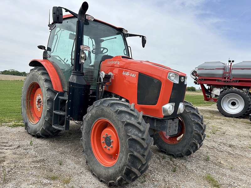 2022 Kubota M6-141 Tractor