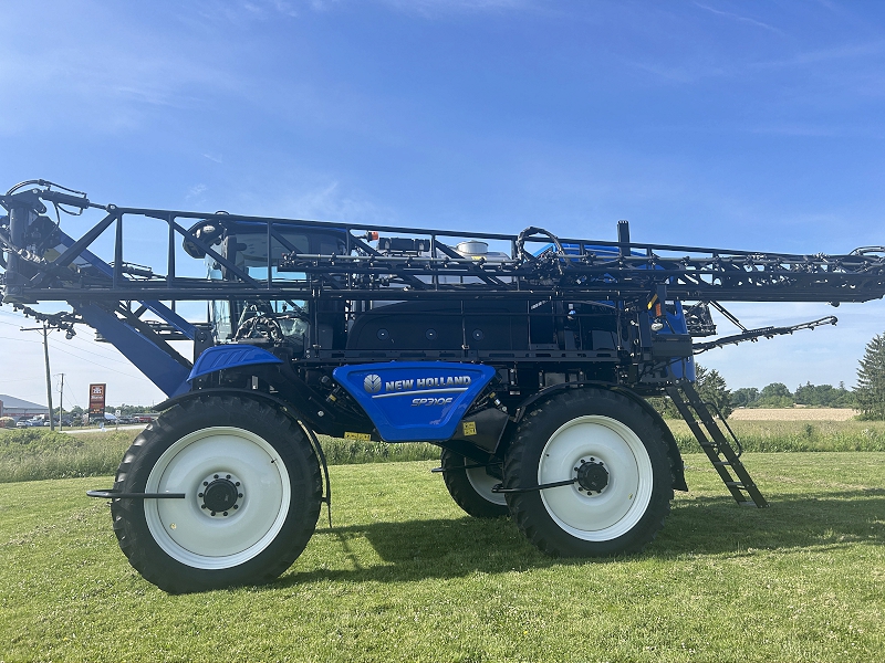 2024 New Holland SP.310F Sprayer/High Clearance