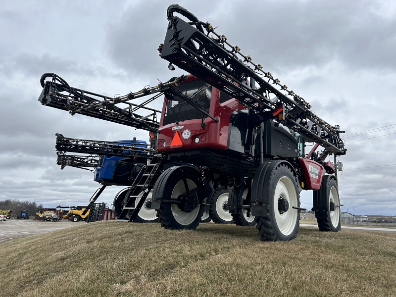 2026 Miller NITRO 7310 Sprayer/High Clearance