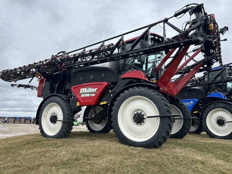 2026 Miller NITRO 7310 Sprayer/High Clearance