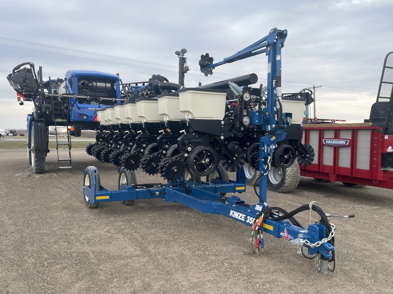 2026 Kinze 3505 8R15 Planter