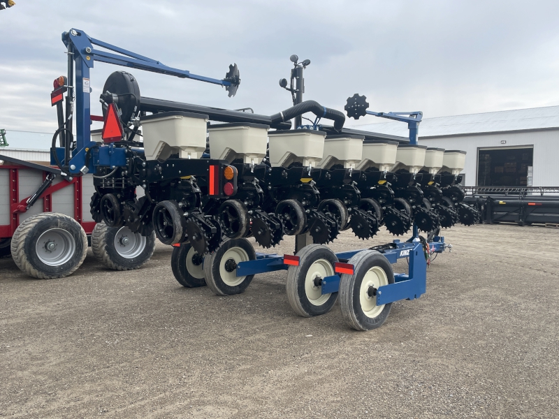 2026 Kinze 3505 8R15 Planter