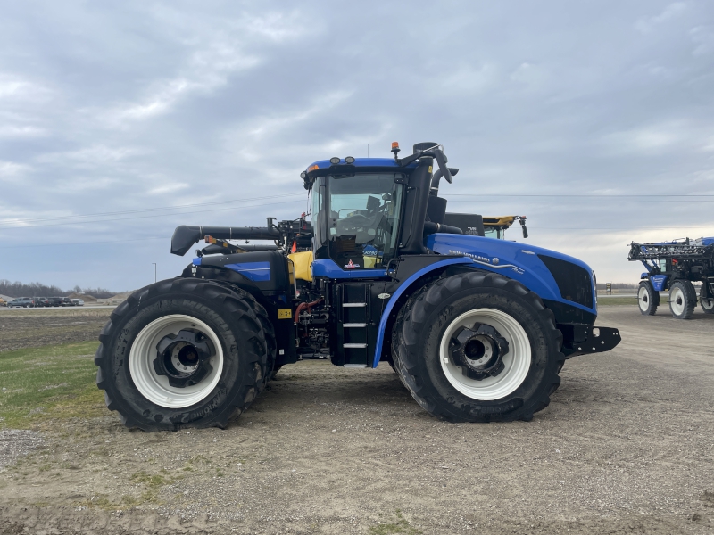 2023 New Holland T9.565 Tractor 4WD