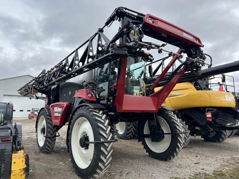 2026 Miller NITRO 7310 Sprayer/High Clearance