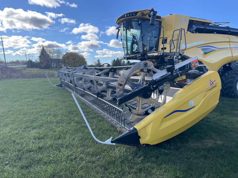 2025 MacDon FD235 Header Draper Flex